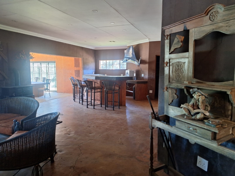4 Bedroom Property for Sale in Kroonstad Rural Free State